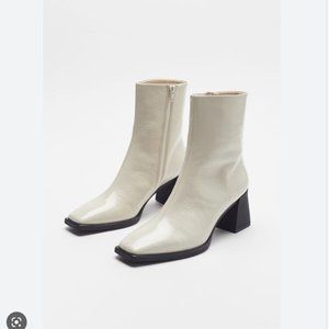 Vagabond Shoemakers Hedda Square Toe Boot Ivory